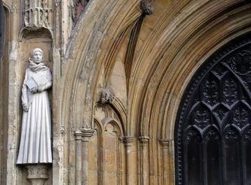 Modern statue of Julian of Norwich.jpg