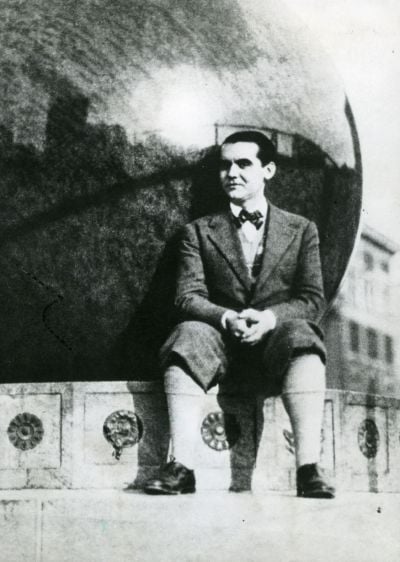 LorcaSundial.jpg